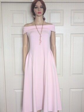 Zesica Off-Shoulder Midi Dress